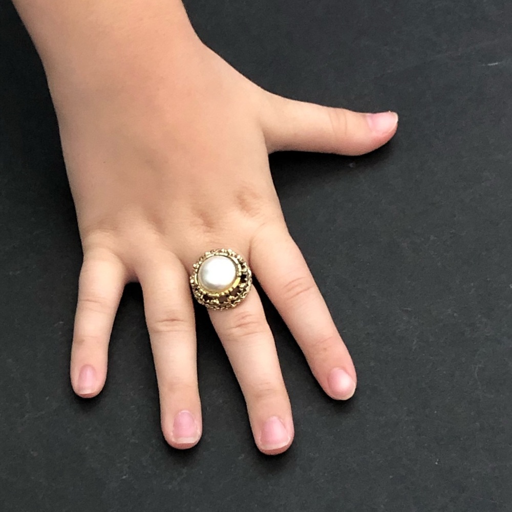 Cosmetic Pearl Ring
